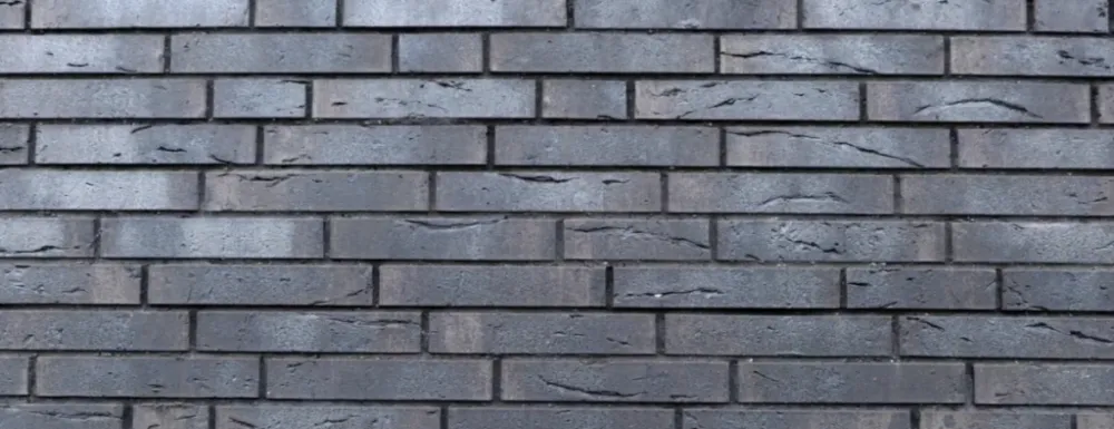 Несмотря на ручную формовку, «МодФормат» стремится к высокой точности размеров (отклонения минимальны), что облегчает кладку. Несмотря на ручную формовку, «МодФормат» стремится к высокой точности размеров (отклонения минимальны), что облегчает кладку.