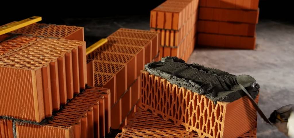 Поризованные керамические блоки, керамоблоки, «теплая керамика»